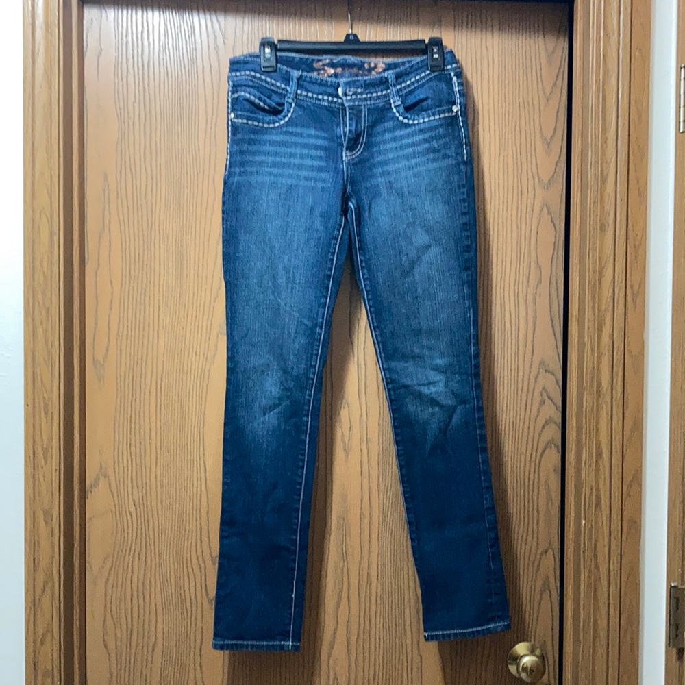 Seven7 blue jeans. Size 28